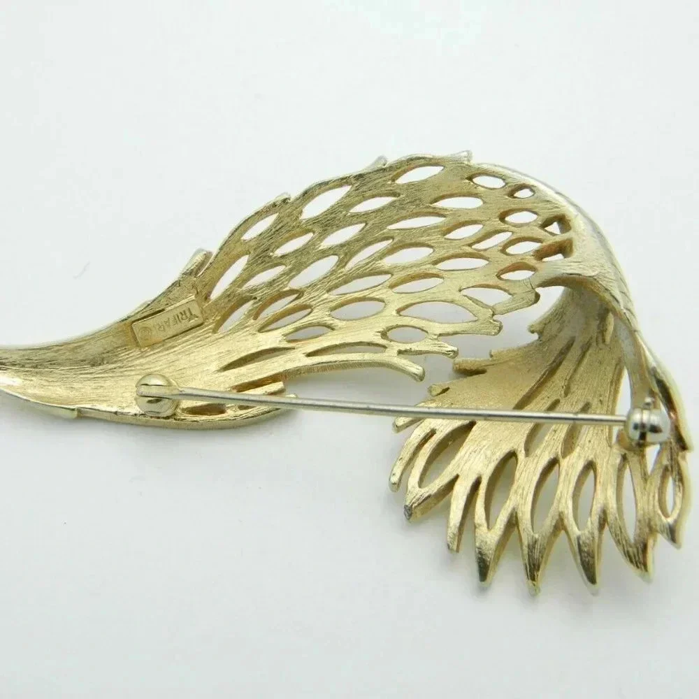 CROWN TRIFARI Textured Abstract Modern Openwork
